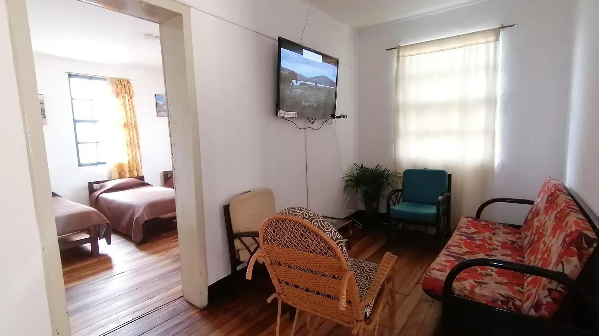 Galapagos Natural Life Hostel Quito