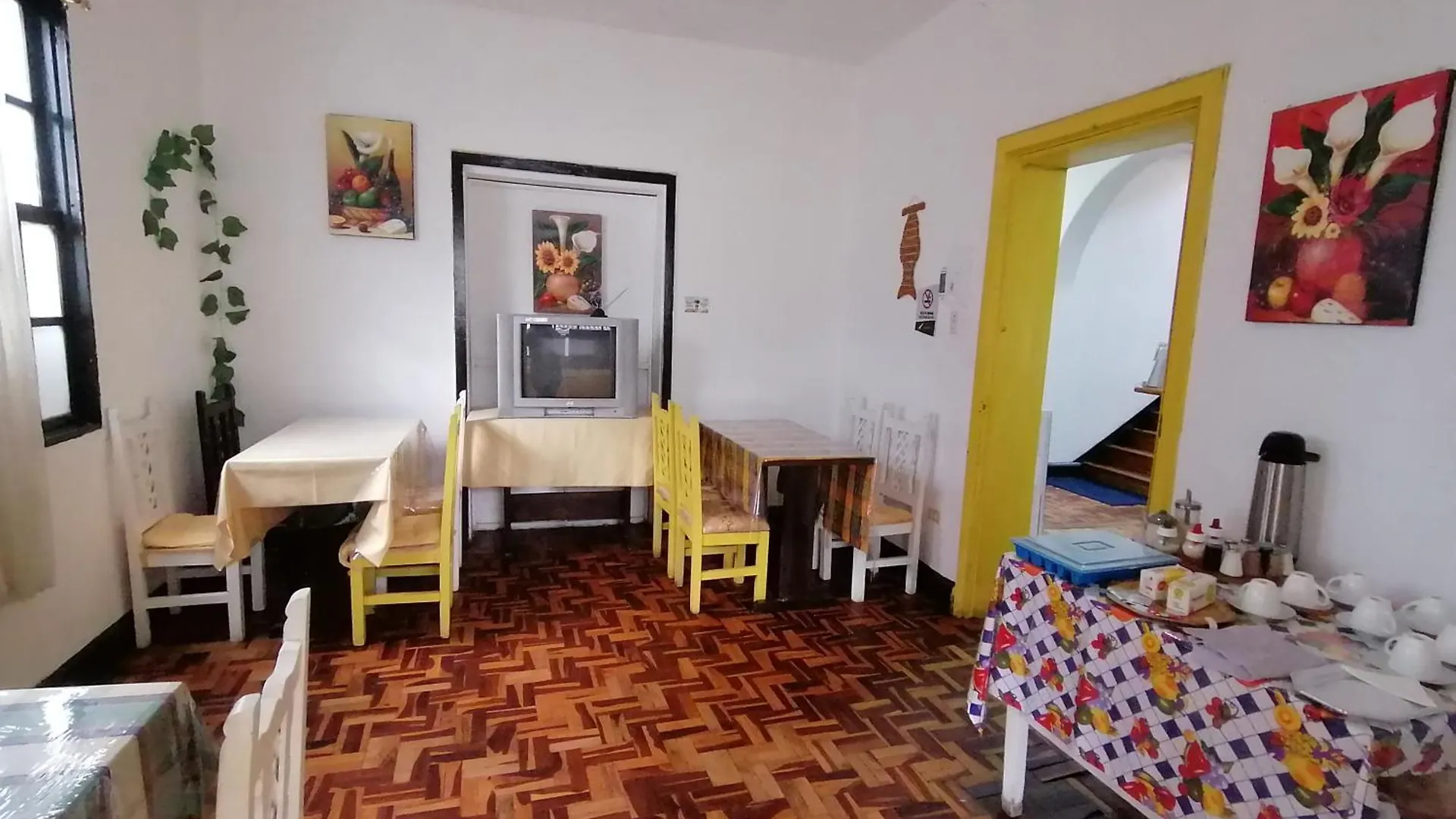 Galapagos Natural Life Hostel Quito Ecuador