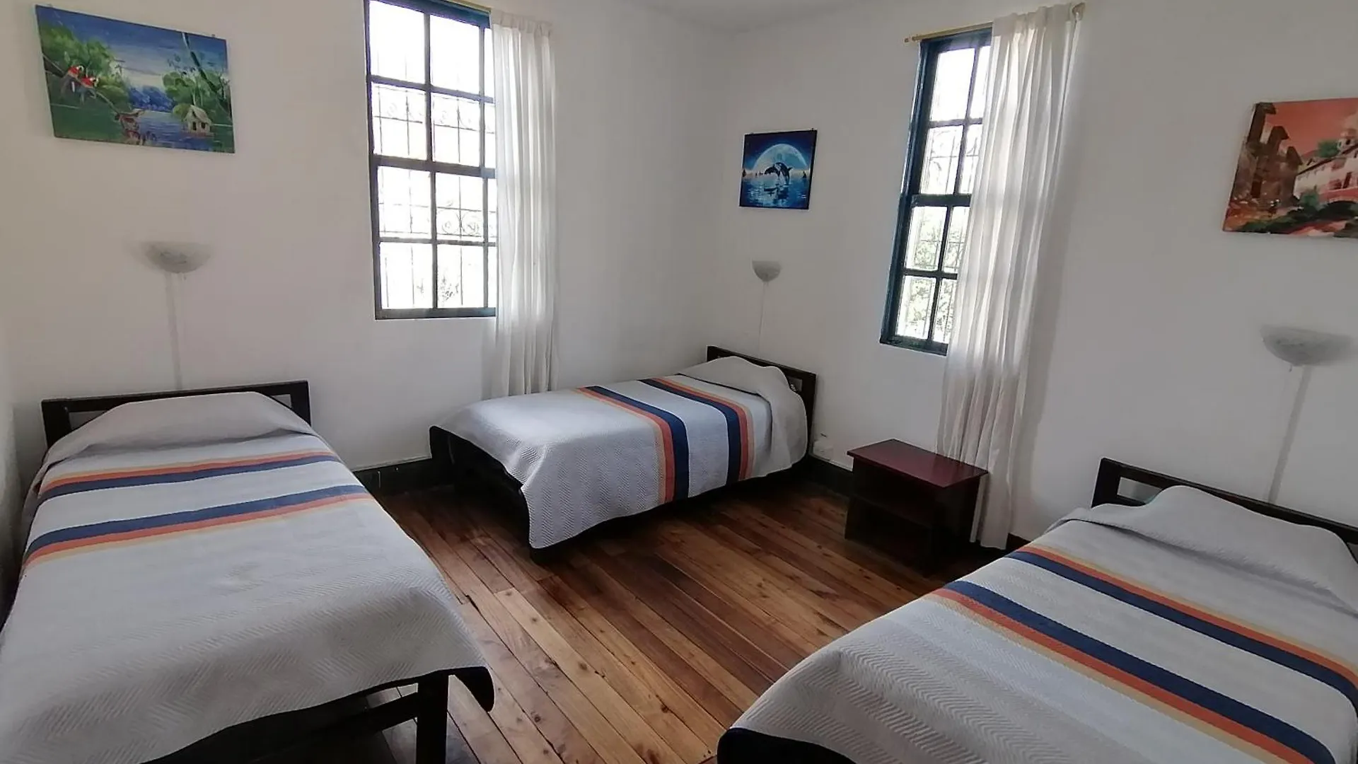 Galapagos Natural Life Hostel Quito